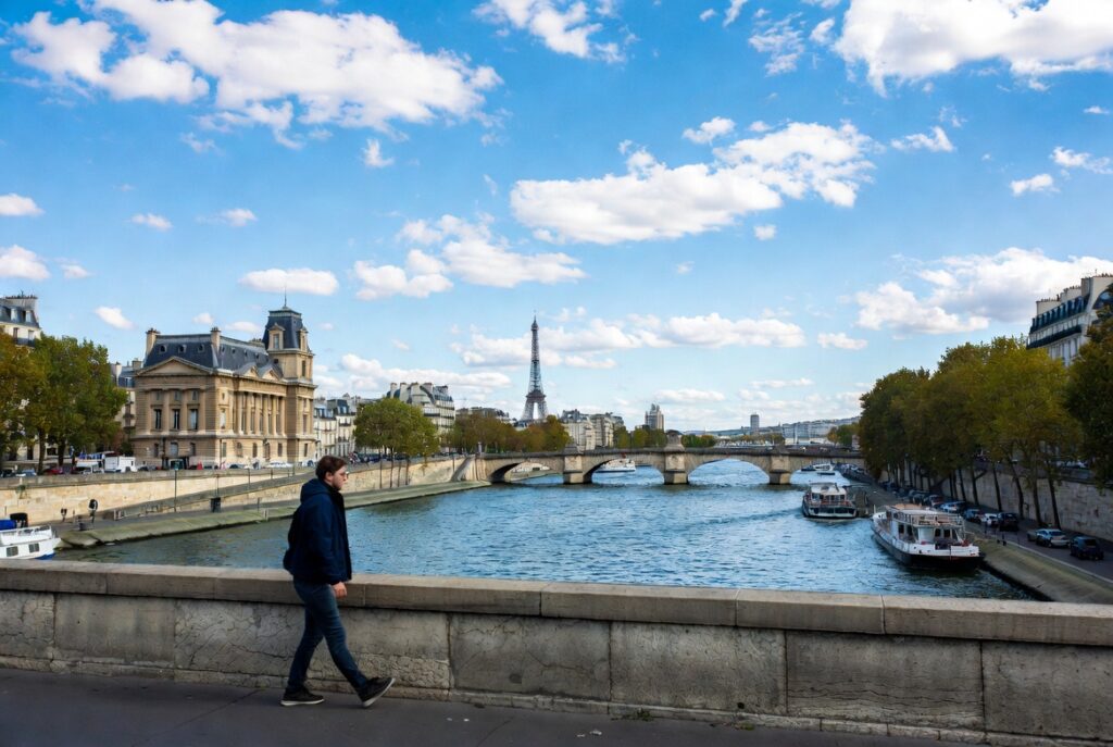 Paris City Explorer